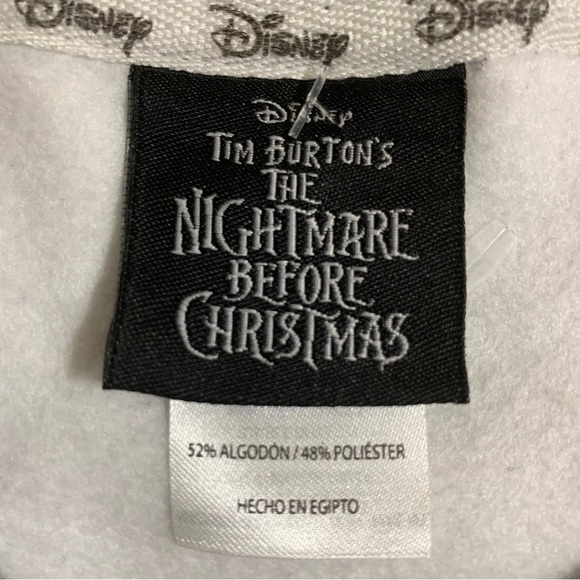 Disney’s Tim Burton’s The Nightmare Before Christmas Sweatshirt-Size M NWOT - Picture 5 of 7